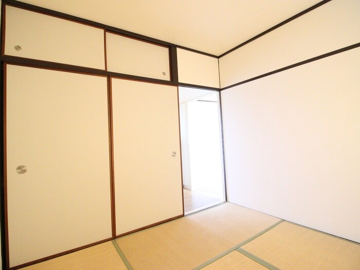 物件内観写真12　(居室)