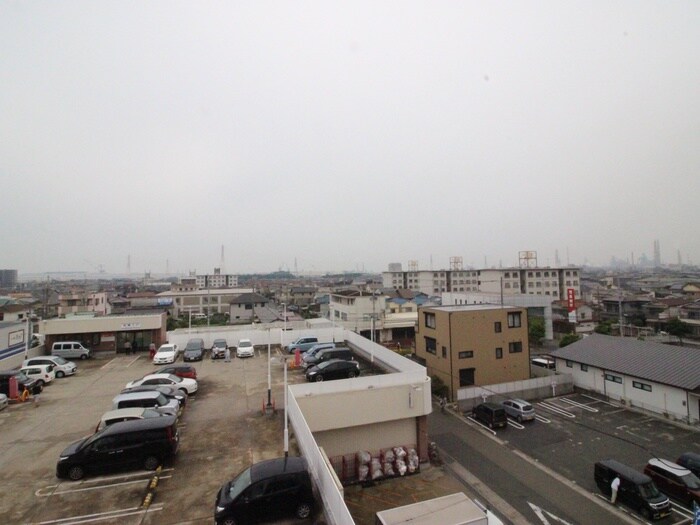 物件内観写真22　(室内からの展望)