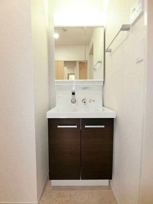 物件内観写真12　(洗面)