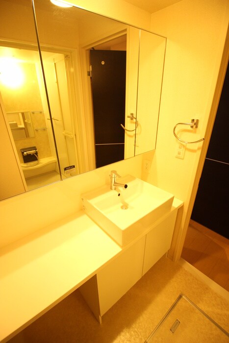 物件内観写真8　(洗面)