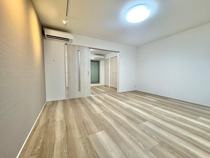 物件内観写真8　(居室)