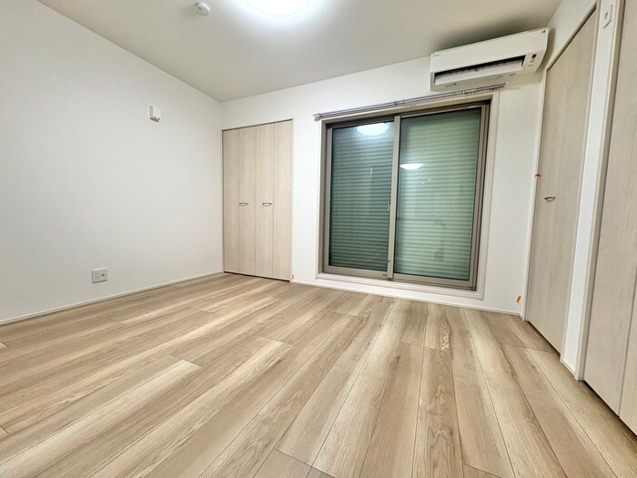 物件内観写真9　(居室)