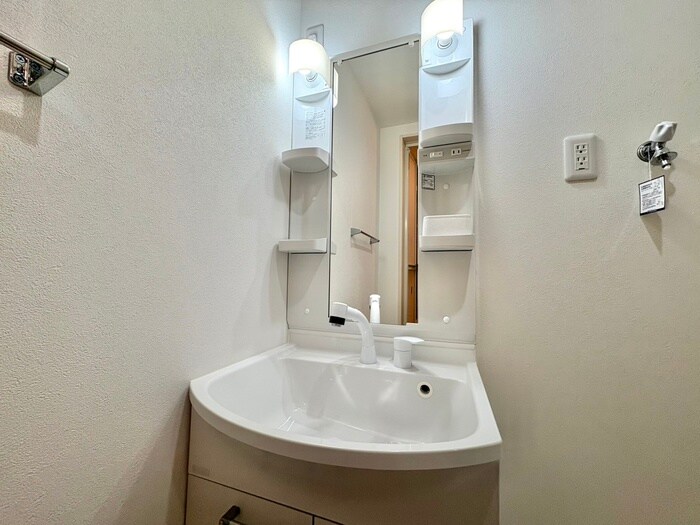 物件内観写真12　(洗面)