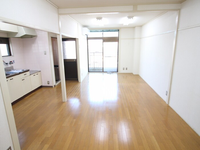 物件内観写真8　(居室)