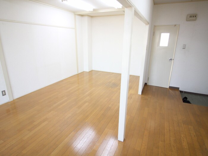 物件内観写真11　(居室)