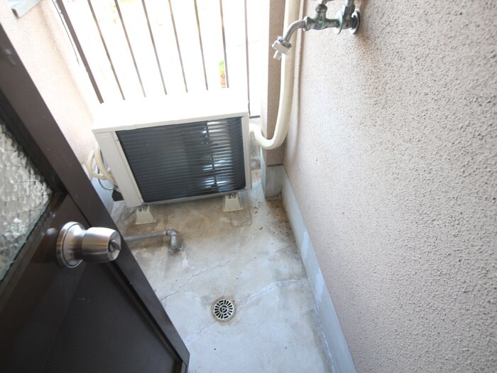 物件内観写真19　(洗濯機置場)