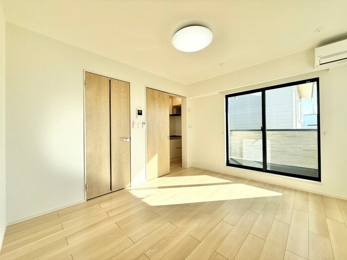 物件内観写真7　(居室)