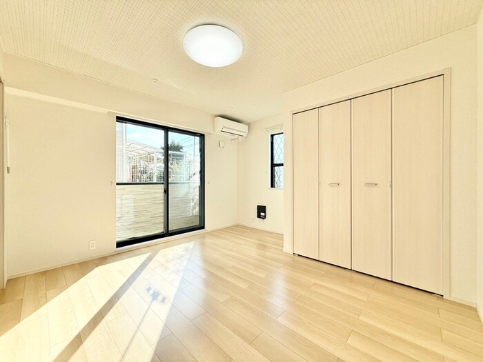 物件内観写真8　(居室)