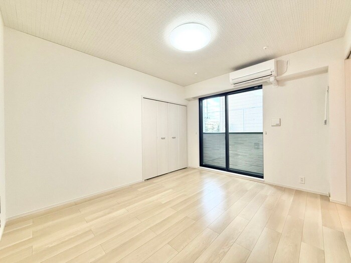 物件内観写真10　(居室)