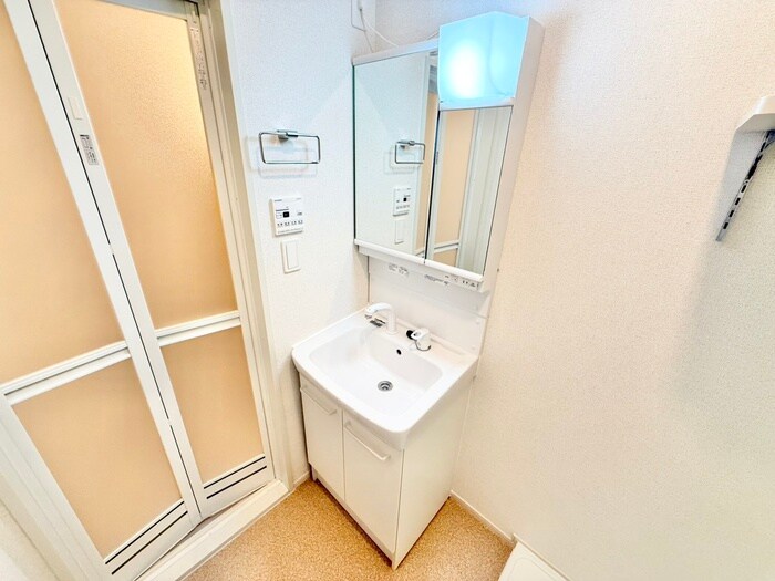 物件内観写真13　(洗面)