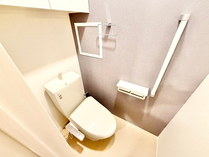 物件内観写真14　(トイレ)