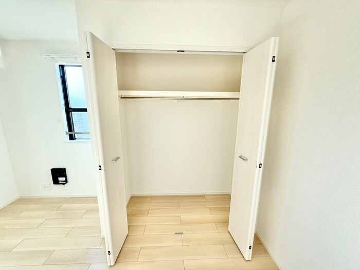 物件内観写真16　(収納)
