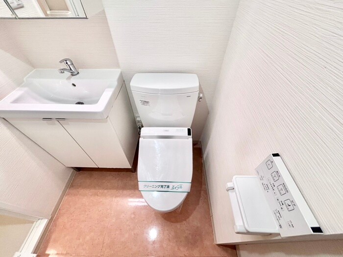 物件内観写真11　(トイレ)