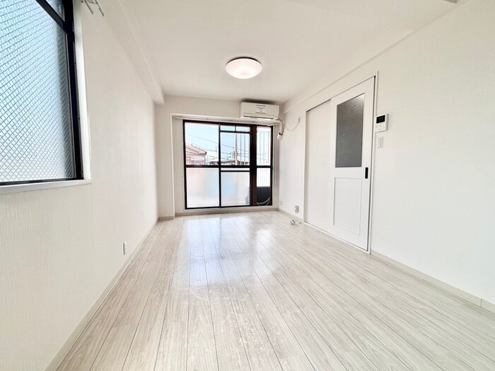 物件内観写真13　(居室)