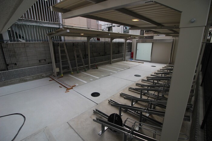 物件外観写真6　(駐輪場)