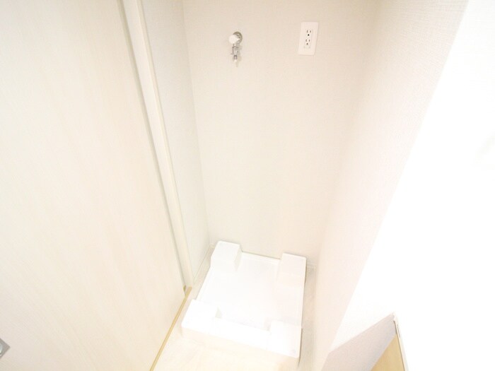 物件内観写真21　(洗濯機置場)