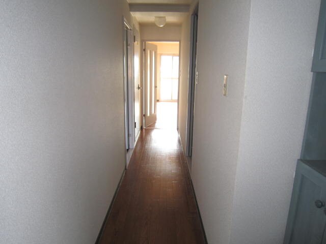 物件内観写真7　(廊下)