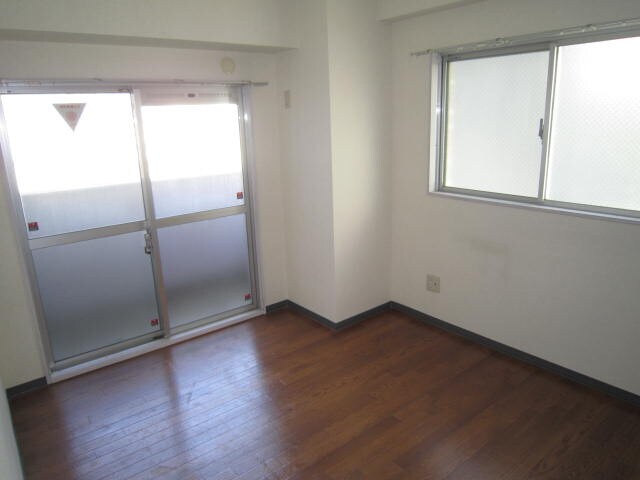 物件内観写真11　(居室)