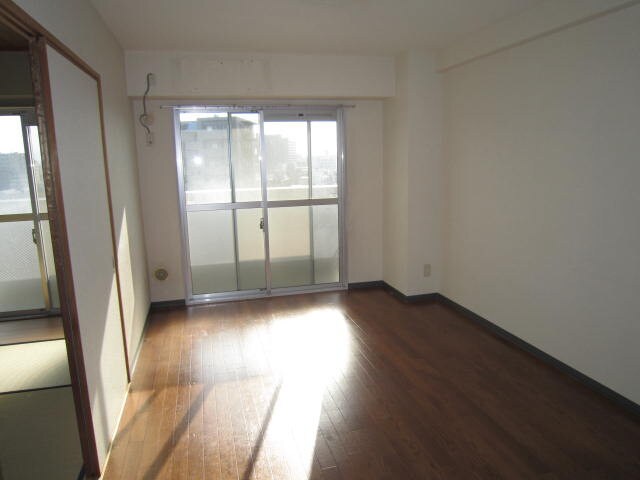 物件内観写真13　(居室)