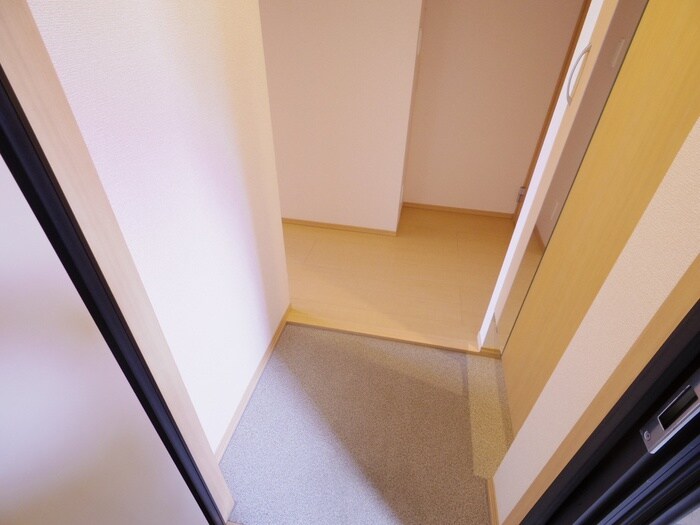 物件内観写真20　(玄関)