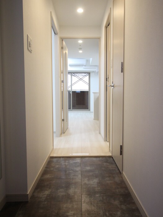 物件内観写真7　(玄関)