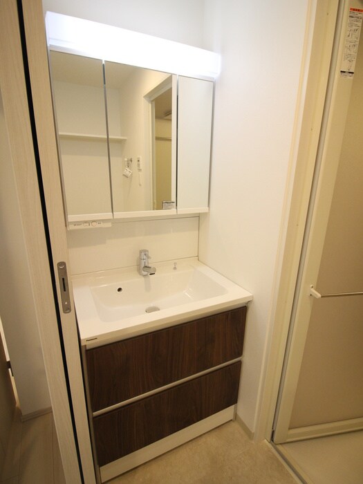 物件内観写真12　(洗面)