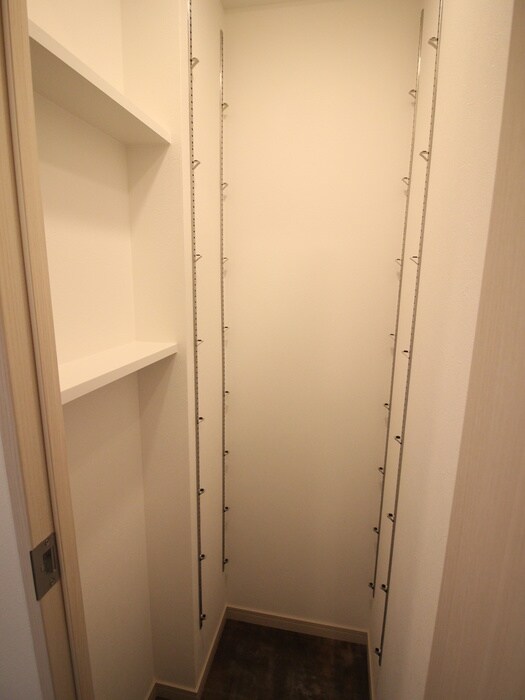 物件内観写真17　(靴箱)