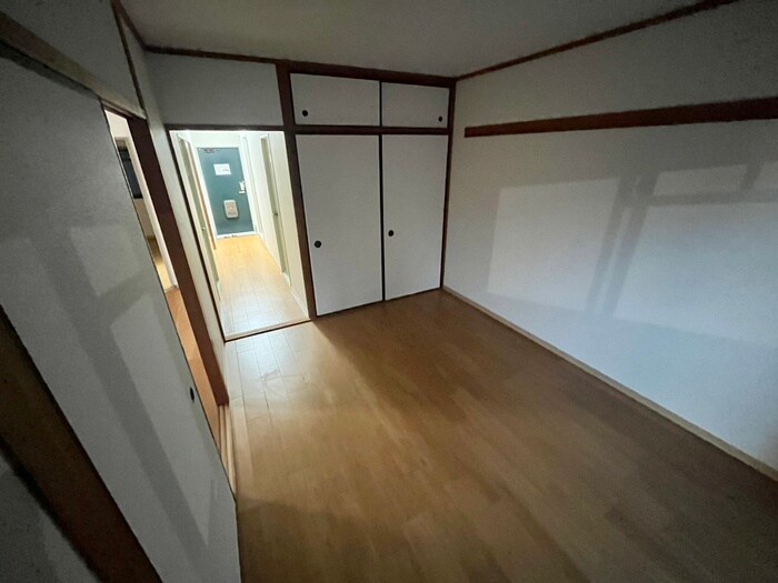 物件内観写真8　(居室)
