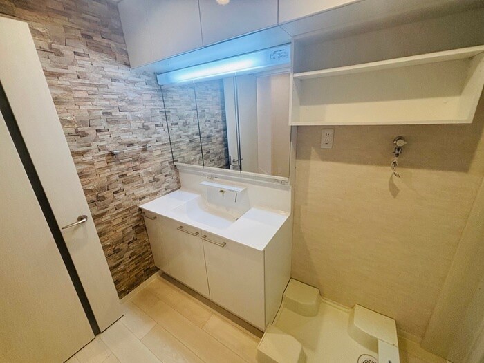 物件内観写真10　(洗面)