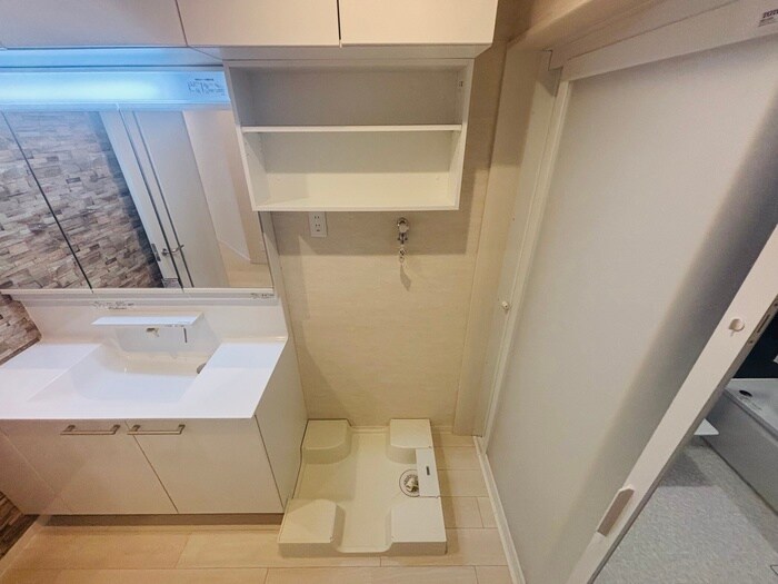 物件内観写真11　(洗濯機置場)