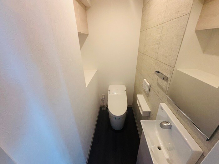 物件内観写真14　(トイレ)