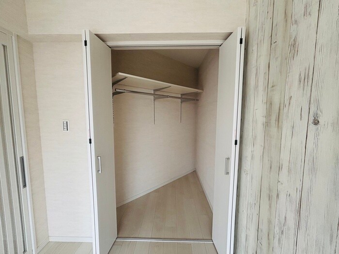 物件内観写真18　(収納)