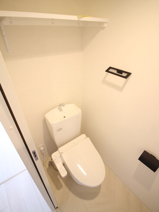 物件内観写真9　(トイレ)