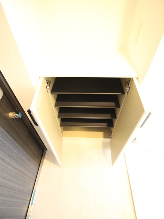 物件内観写真19　(靴箱)