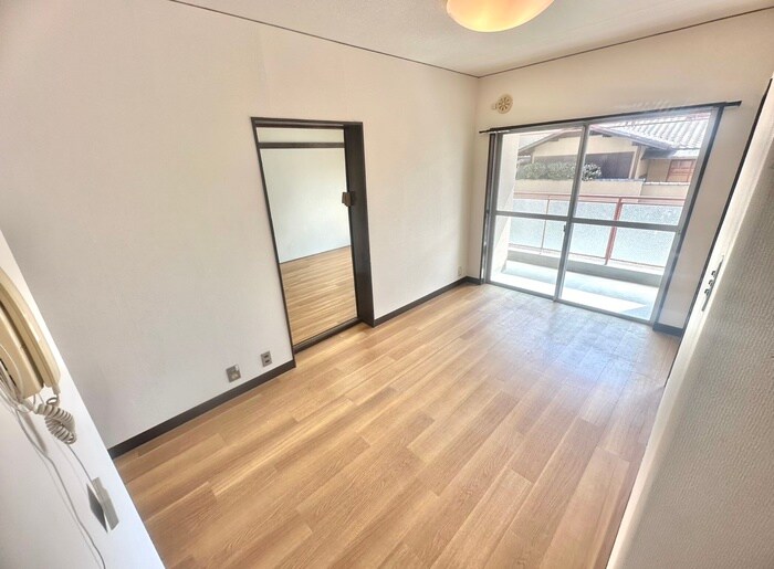 物件内観写真7　(居室)