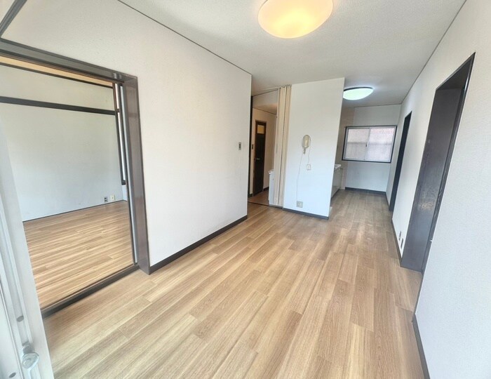 物件内観写真8　(居室)