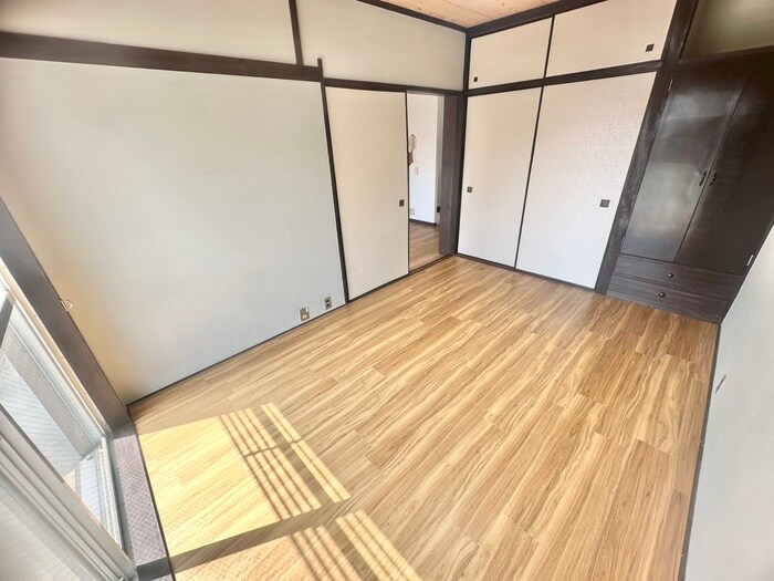 物件内観写真9　(居室)