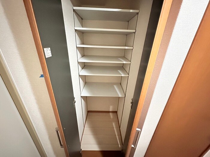 物件内観写真16　(靴箱)