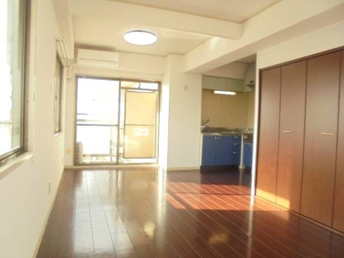 物件内観写真7　(居室)