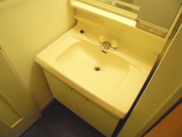 物件内観写真11　(洗面)