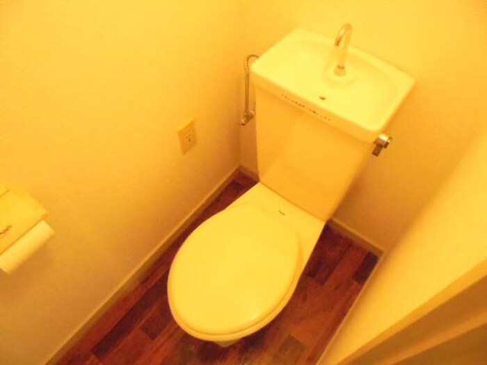 物件内観写真11　(トイレ)