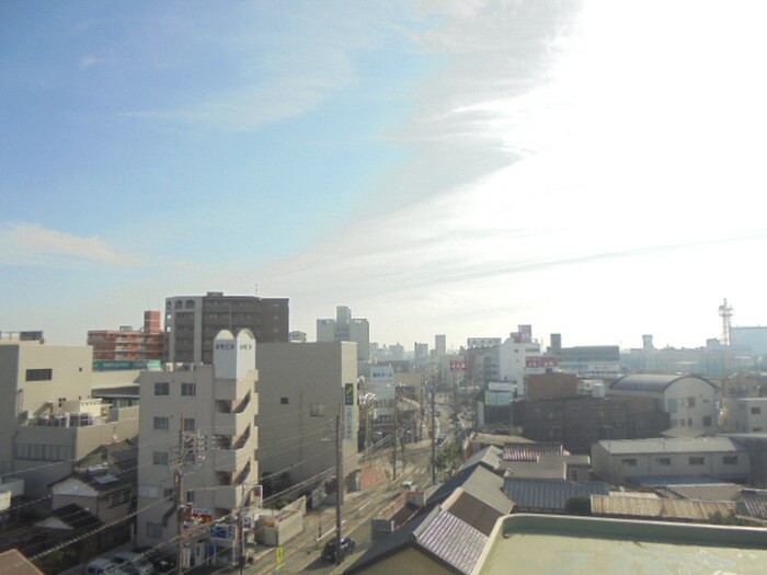 物件内観写真18　(室内からの展望)