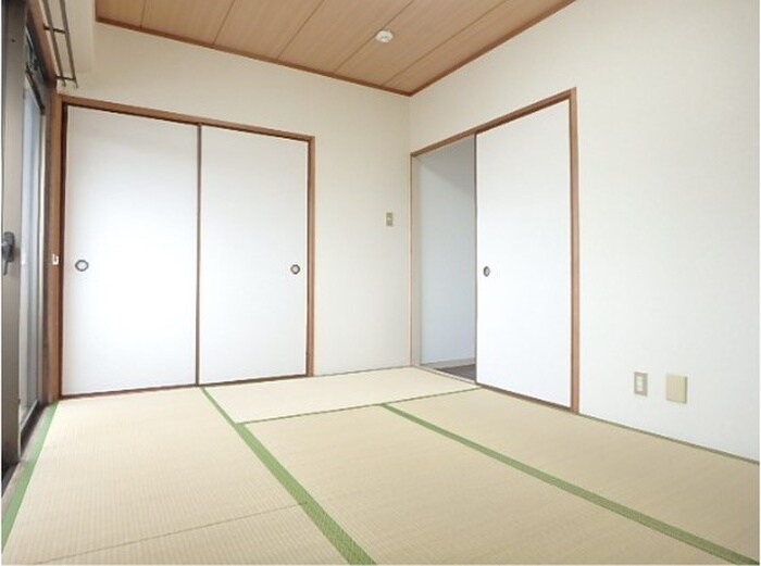 物件内観写真18　(居室)