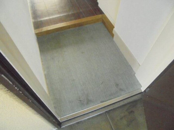 物件内観写真21　(玄関)