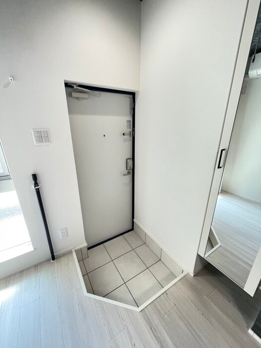 物件内観写真17　(玄関)