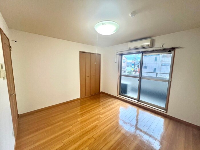 物件内観写真9　(居室)