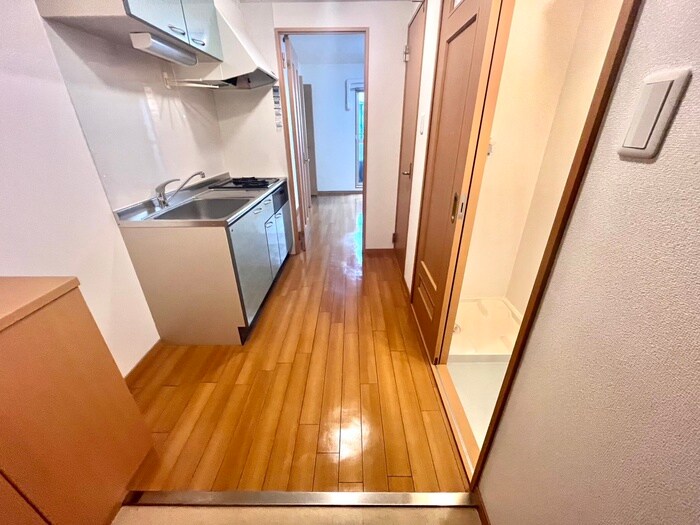 物件内観写真20　(廊下)