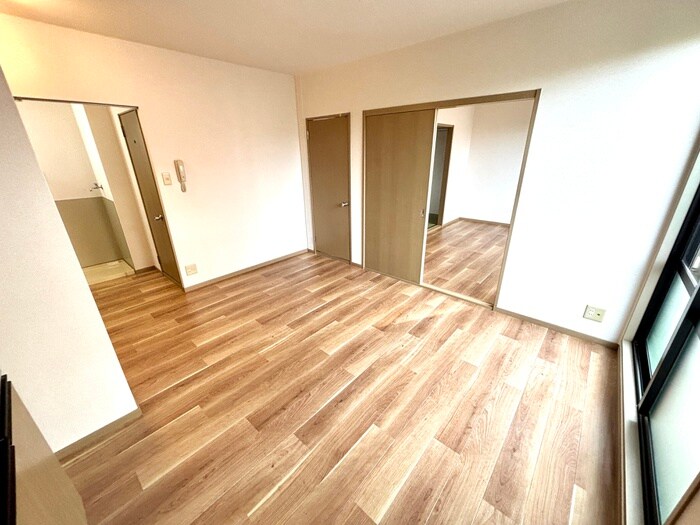 物件内観写真9　(居室)