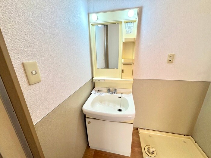 物件内観写真12　(洗面)