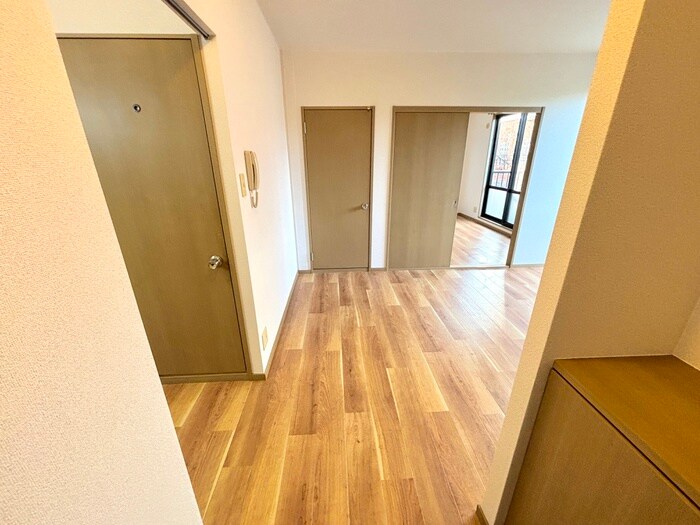 物件内観写真19　(廊下)